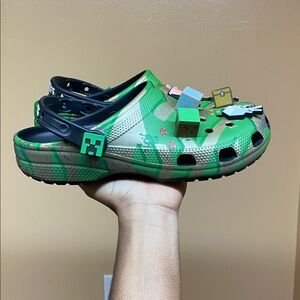 Crocs X Minecraft Limited Edition Classic Clogs Size 9 Women’s
